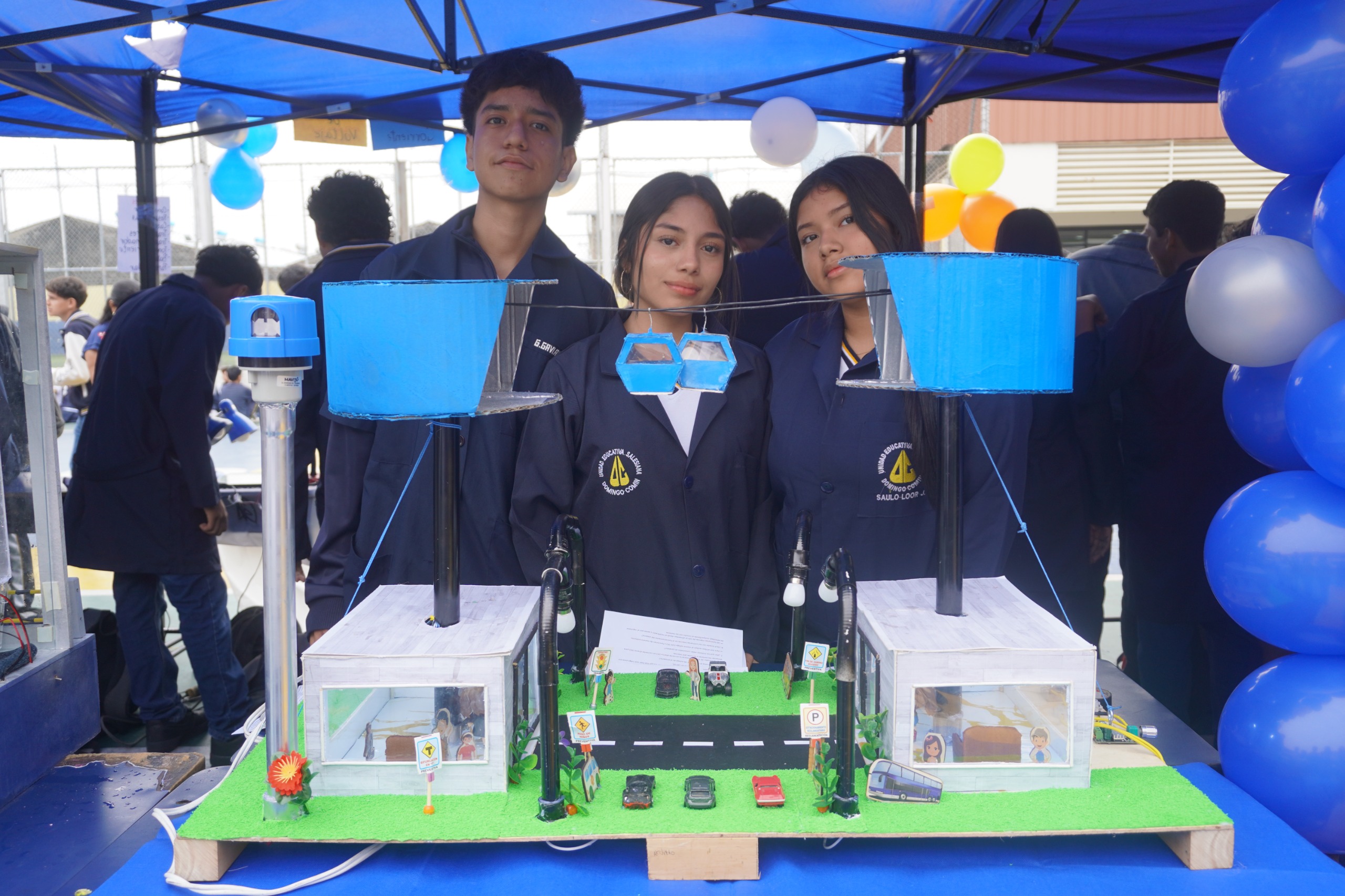 WhatsApp Image 2025-12-11 at 08.32.33